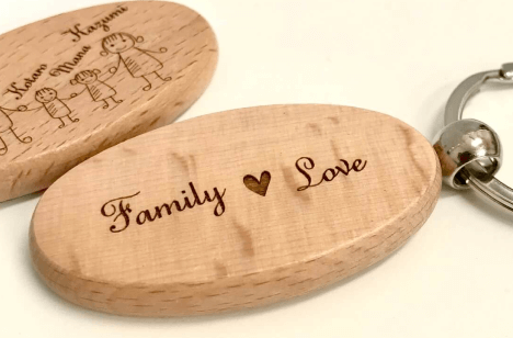 【Family Love】木製 家族 ネーム キーホルダー